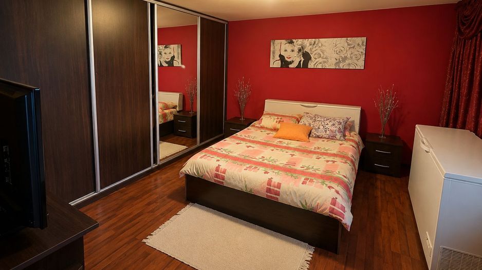 Casa cu 4 camere in localitatea Cheresig - Poză 5