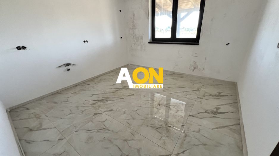 Casa individuala cu 4 camere, 2 bai, terasa, 800mp teren, Sp+P+1E - Poză 6