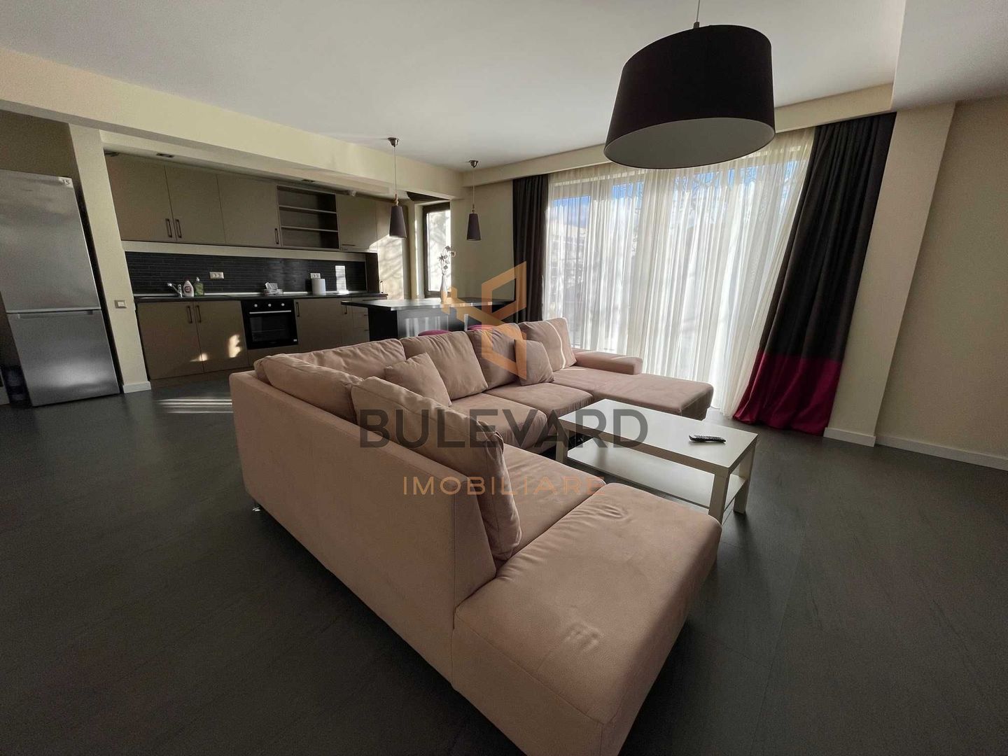 Apartament cu 2 camere in Vila, zona Iulis Mall! - Poză 1