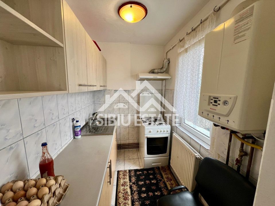 Apartament 2 camere , etaj 2, zona Țiglari - Poză 4