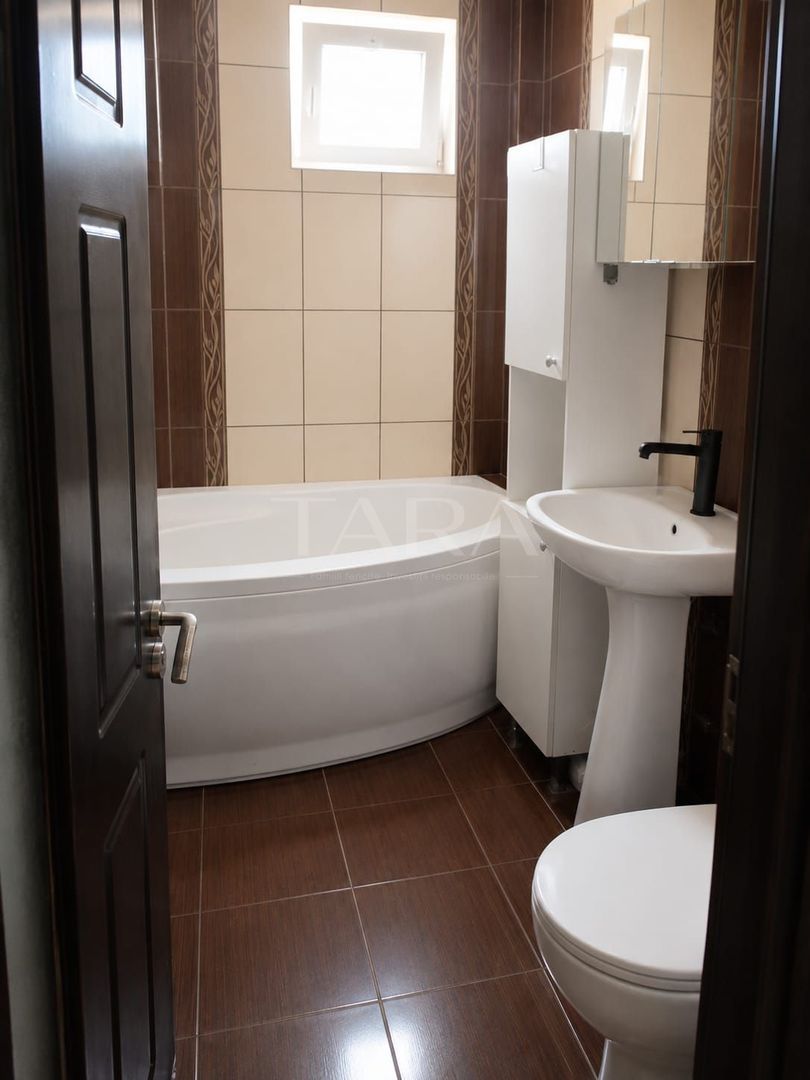 Apartament cu parcare zona centrala - Poză 4