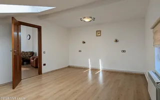 Parc Bazilescu - Str. Nuvelei 95, Casa P+M, 173 mp utili, teren 288 mp - Poză 18