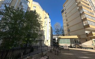 Apartament cu 2 odăi +living ultra centru, Mun. Chișinău - Poză 2