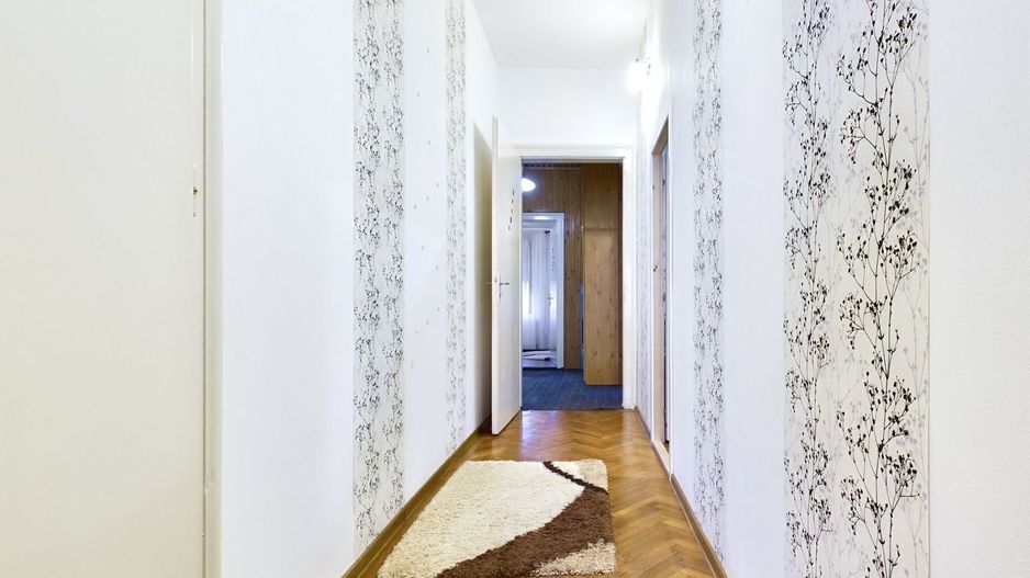 Apartament cu 3 camere, garaj și boxă, lângă Prefectură - Medicina - Poză 7