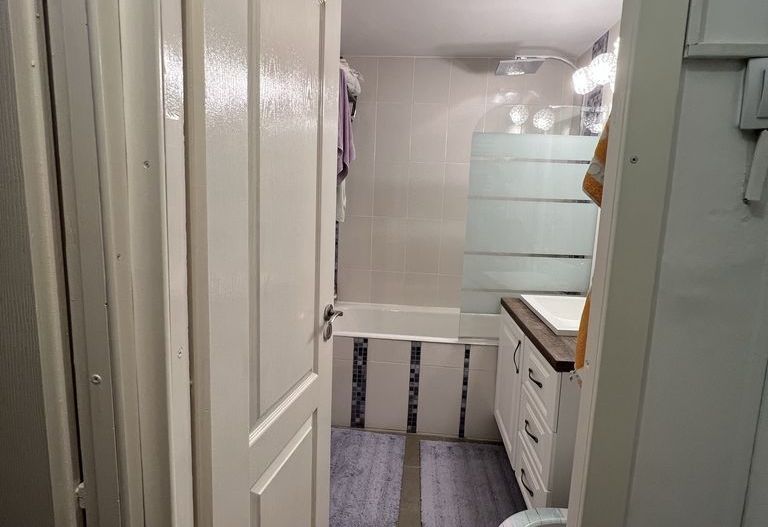 Apartament 2 cam decomandate, zona Dristor-Vitan, cu parcare inclusa - Poză 4