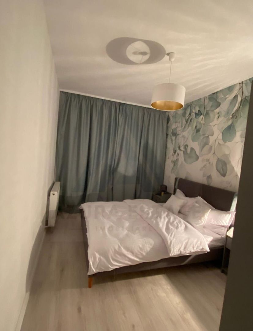 Apartament modern 3 camere balcon 5 mp utili si parcare zona Centrala - Poză 12