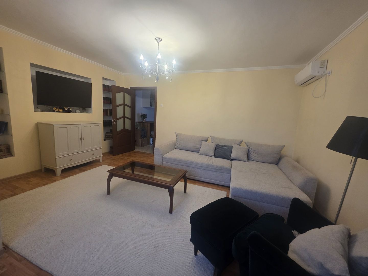 Apartament 3 camere decomandat, modern, Titan, etaj 4 din 4, balcon - Poză 2