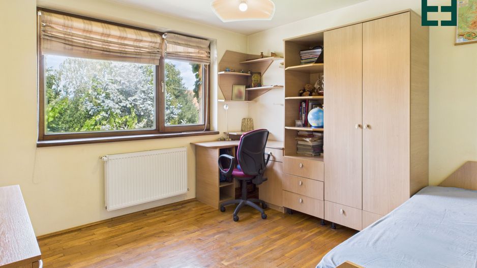 Vilă cu 6 camere - Zona Subcetate - Arad - Poză 30