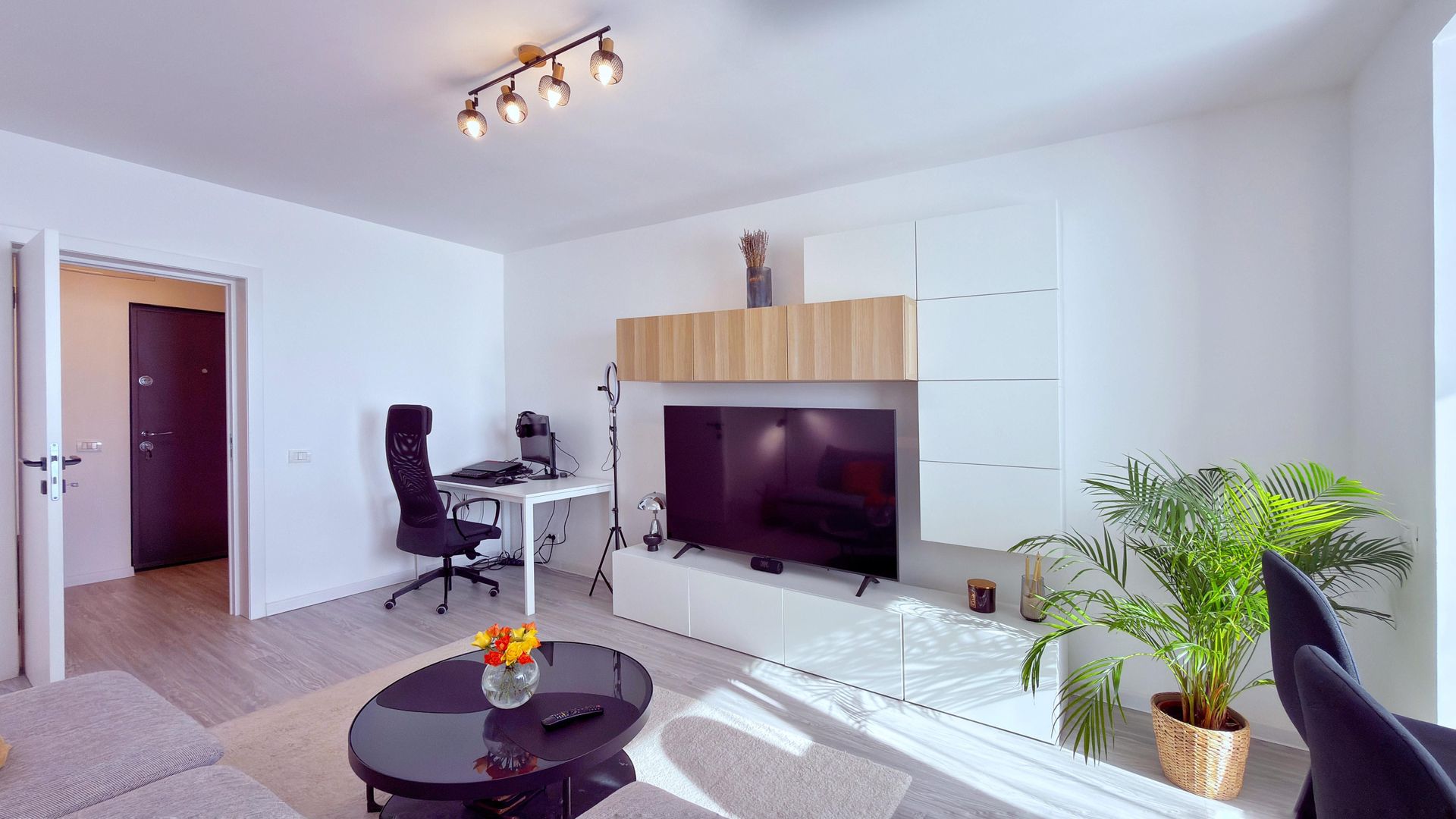 Centrala Proprie Renovat complet 2025 mobilat vedere parc Metrou Titan - Poză 4