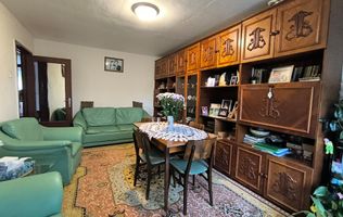 de vanzare apartament 3 camere decomandat strada Anina Marasti