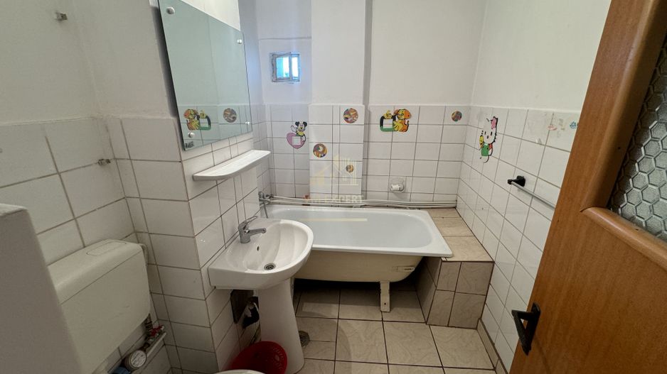 APARTAMENT CAMPULUNG 4 CAMERE, ETAJ 2, GRUI - Poză 13