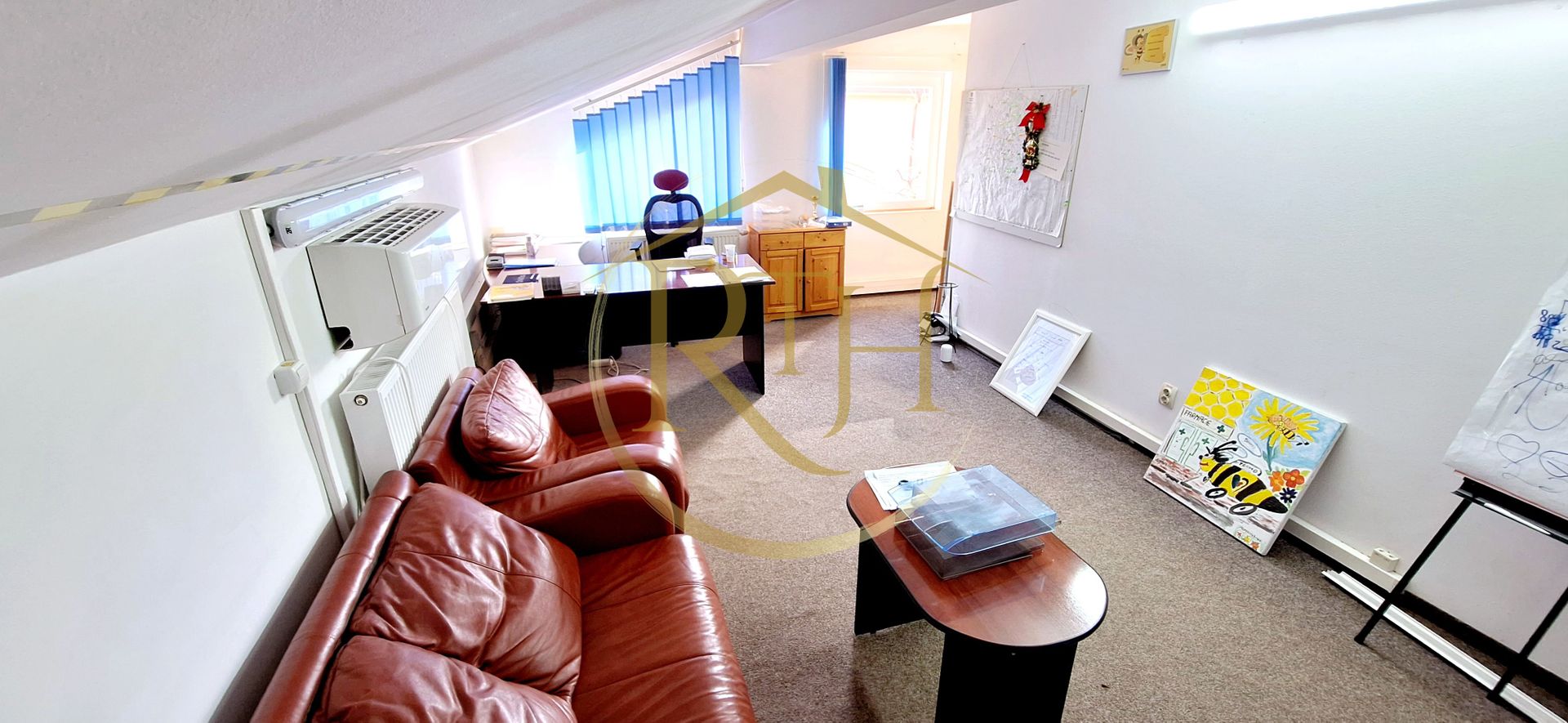 Oferim spre inchiriere spatiu de depozitare si birouri, zona Soarelui - Poză 12