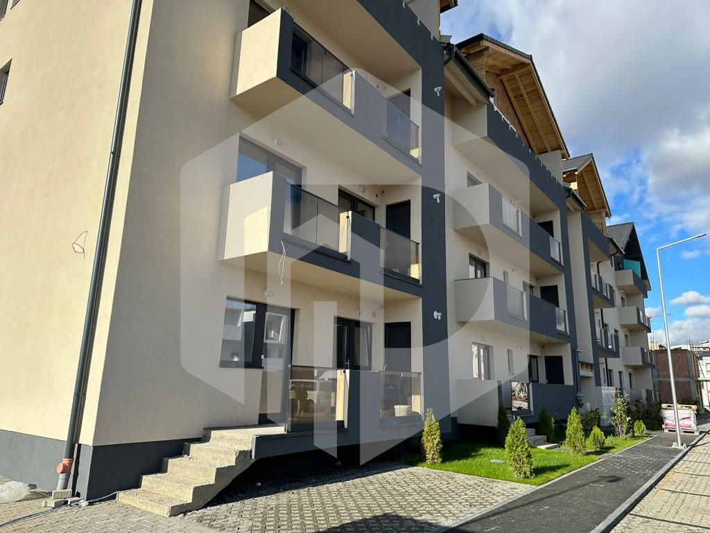 Intabulat | Apartament 2 camere | Bucatarie Separata | Selimbar - Poză 1