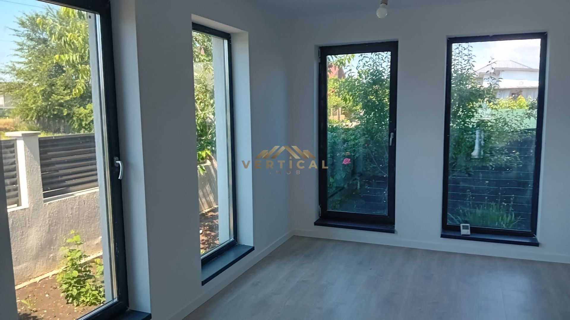 🏡 Casă modernă cu 4 camere de vânzare – Comuna Berceni - Poză 3