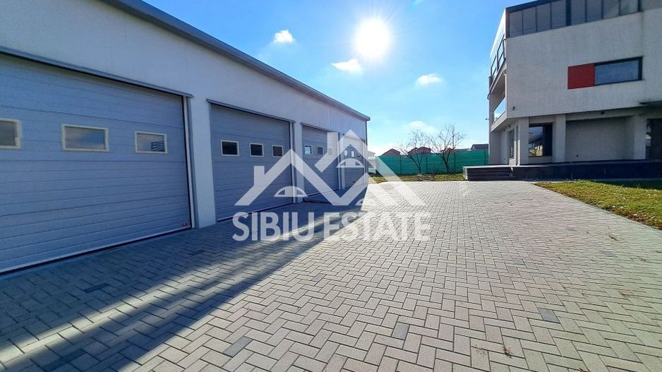 Casa Sibiu, terase panoramice, garaje, teren mare, Sura Mica - Poză 2