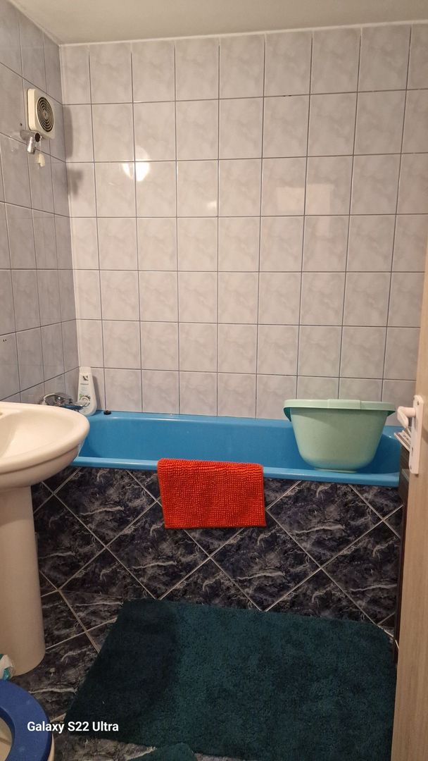 Apartament 4 camere. Zona Panselelor. Cu Centrala. - Poză 8