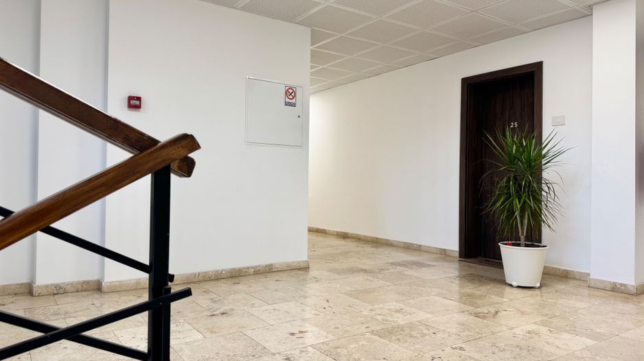 Apartament modern, lift și parcare – zona Calea Lipovei - Poză 35