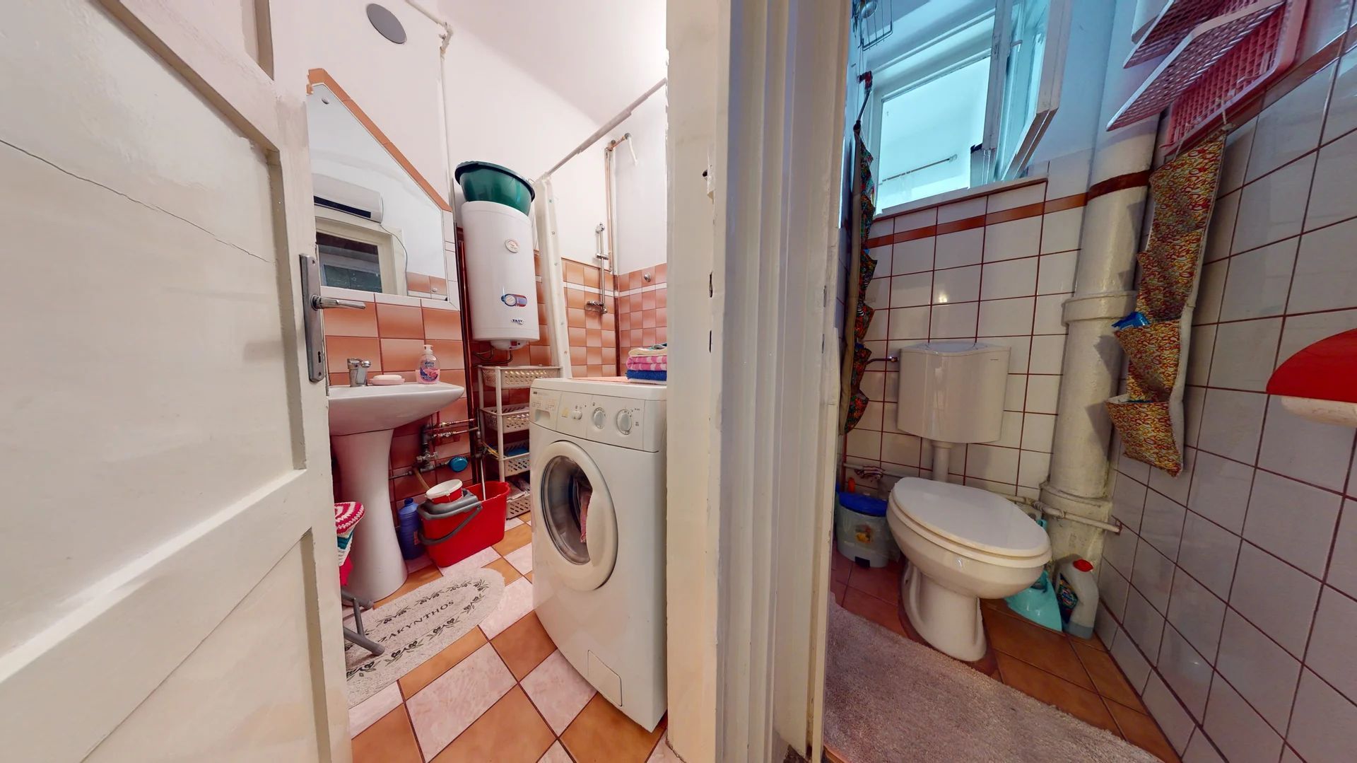 Apartament decomandat langa liceul de informatica - Poză 8