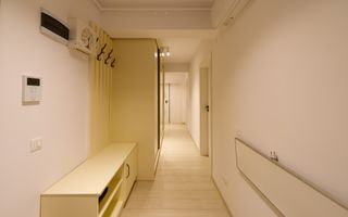 Vânzare, apartament cu 3 camere în zona Lujerului - Poză 10