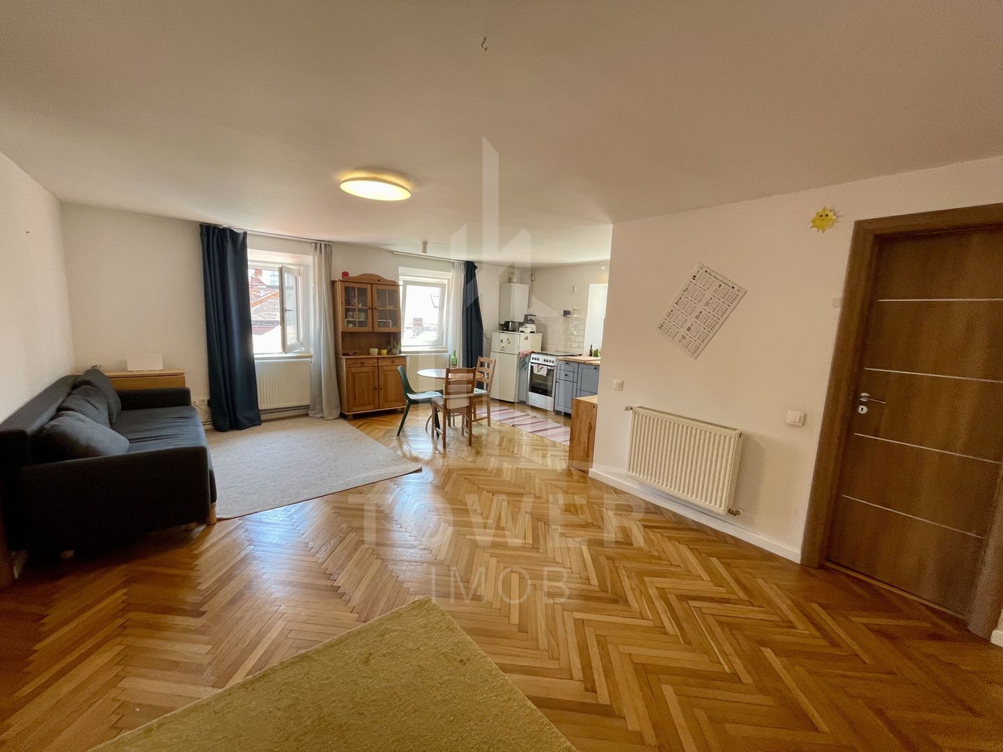 Apartament ultracentral cu suprafata de 66mp utili - Poză 2