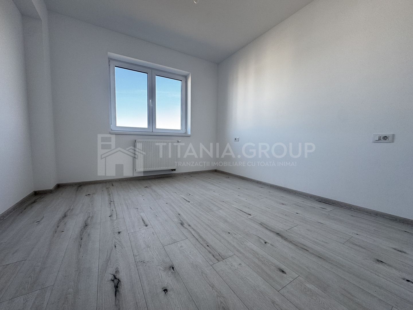 Apartament nemobilat, 3 camere, 2 băi, parcare, boxă, Casa Nobel Coresi - Poză 14