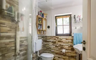 Casă individuală cu 5 camere și curte proprie - în Cisnădioara - Poză 22