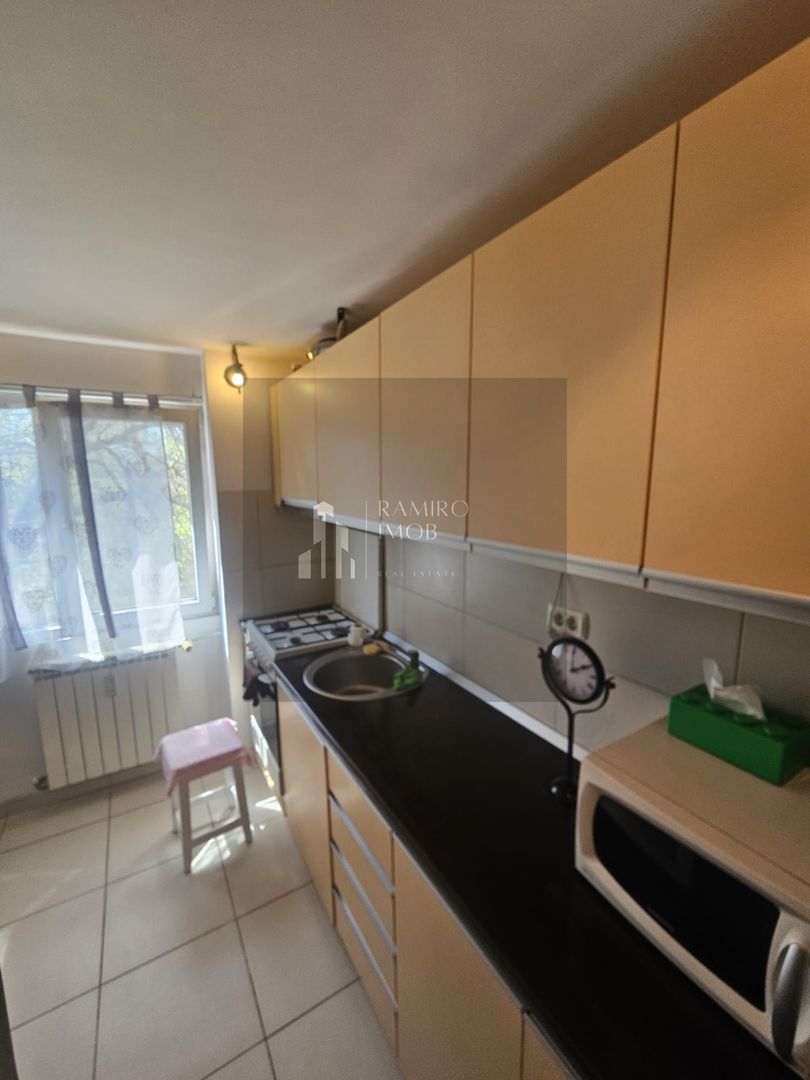 Apartament  3 camere decomandat 70 MP/ Sector 3/ 6 MIN PANA LA METROU - Poză 4