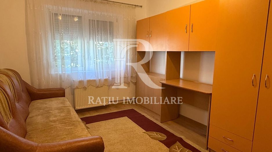 Apartament cu 3 camere | Apostol Andrei | Etajul 1 | Oradea - Poză 3