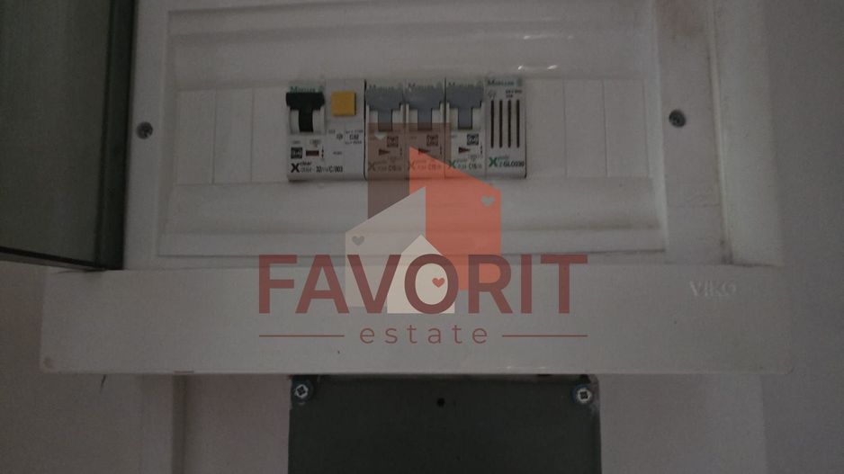 Renovat integral. Pozitie excelenta. Centrala proprie. - Poză 9