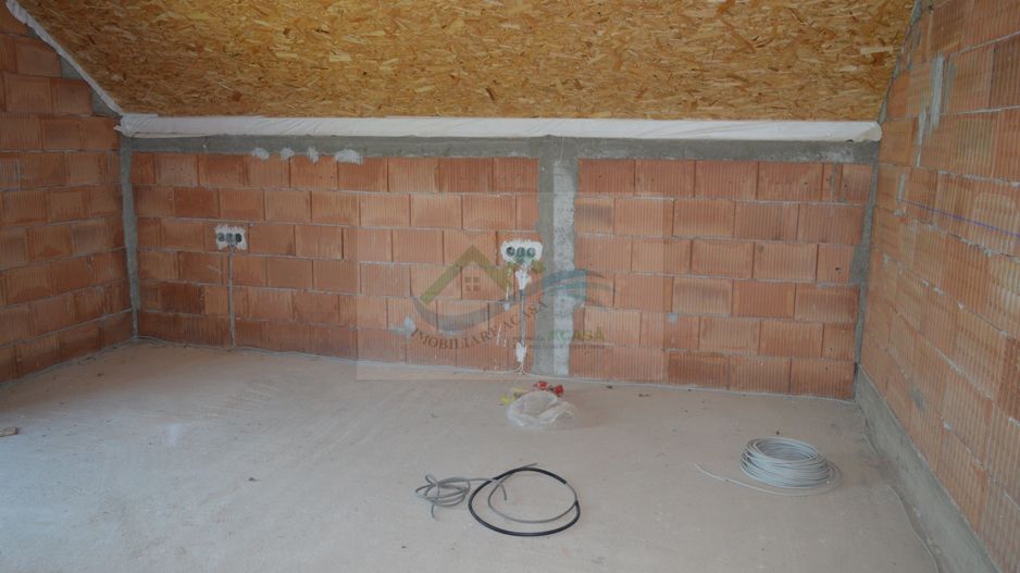 Casă 5 camere Siliștea Nouă/Suceava - Poză 38