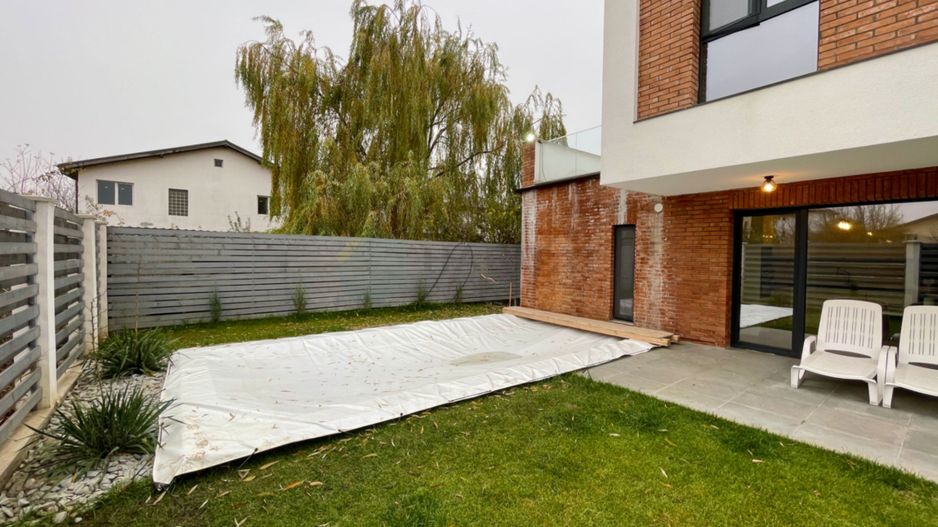 Eleganță și natură: vilă urbană exclusivistă în Tunari - Poză 21