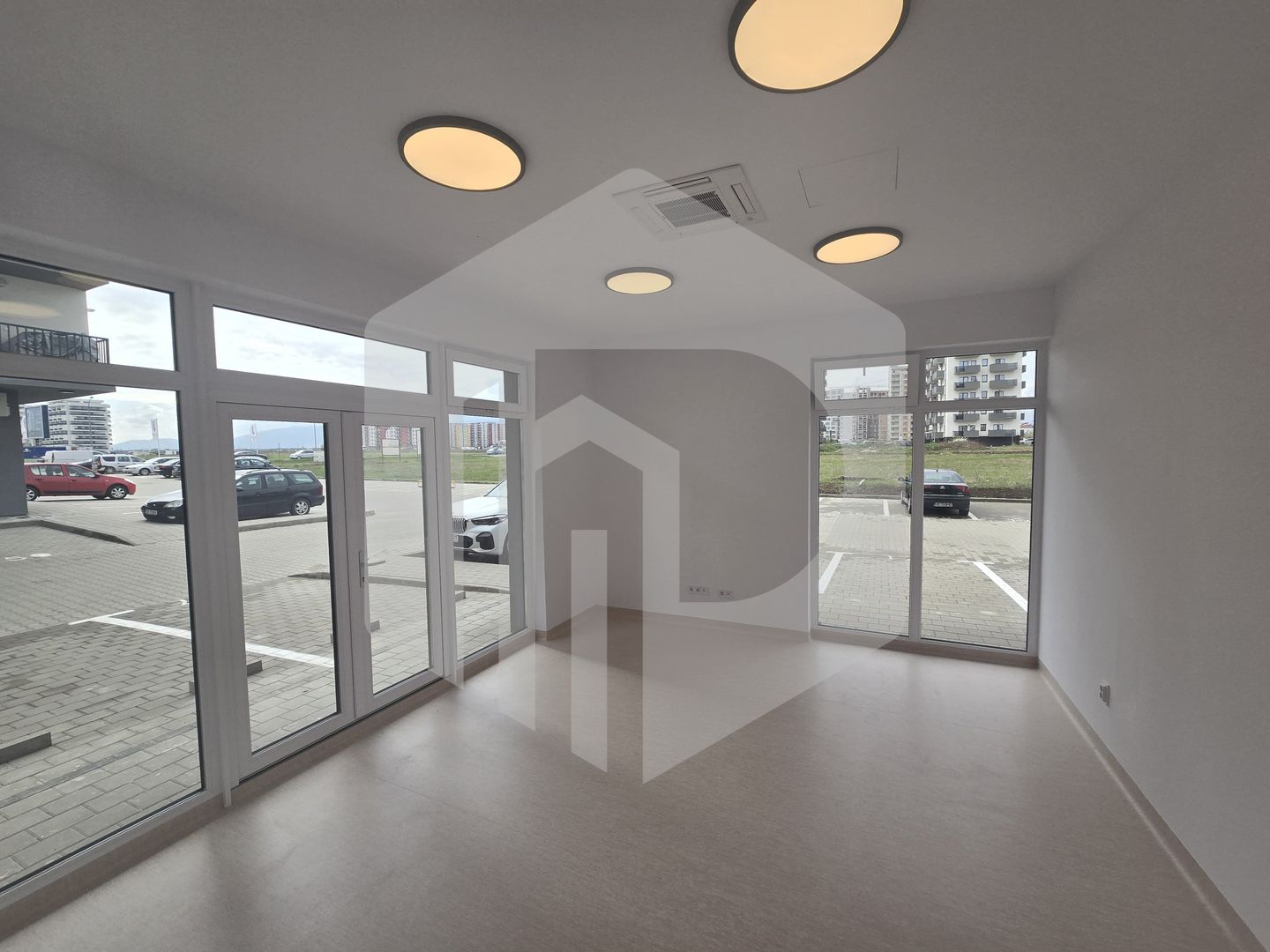 Spatiu comercial 125 mp 6 locuri parcare Doamna Stanca - Poză 8