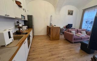 Apartament tip casă, 51 mp utili, 2 parcări incluse – zonă Centrală - Poză 3