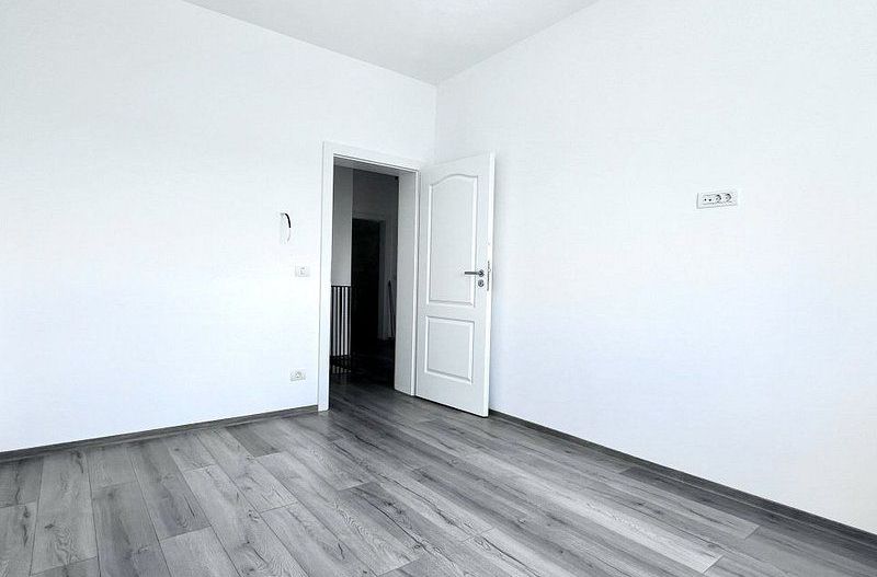 Duplex 5 camere, zona liniștită - Socar -  Dumbrăvița - Poză 12