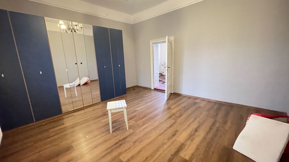 Casa de vanzare cu teren 572 mp si front generos 21 ml - Poză 14