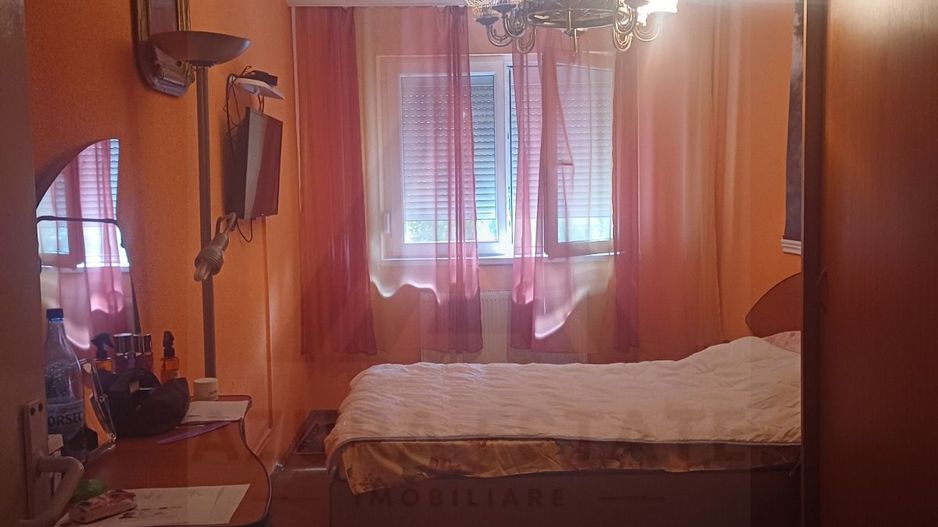 Apartament 4 camere 85 mp utili etaj 1 si pivnita in zona Vasile Aron - Poză 5