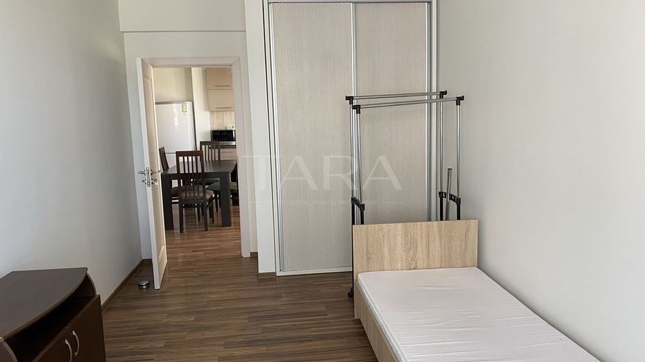 Apartament cu 3 camere, renovat, două balcoane, parcare, zona Teilor. - Poză 5