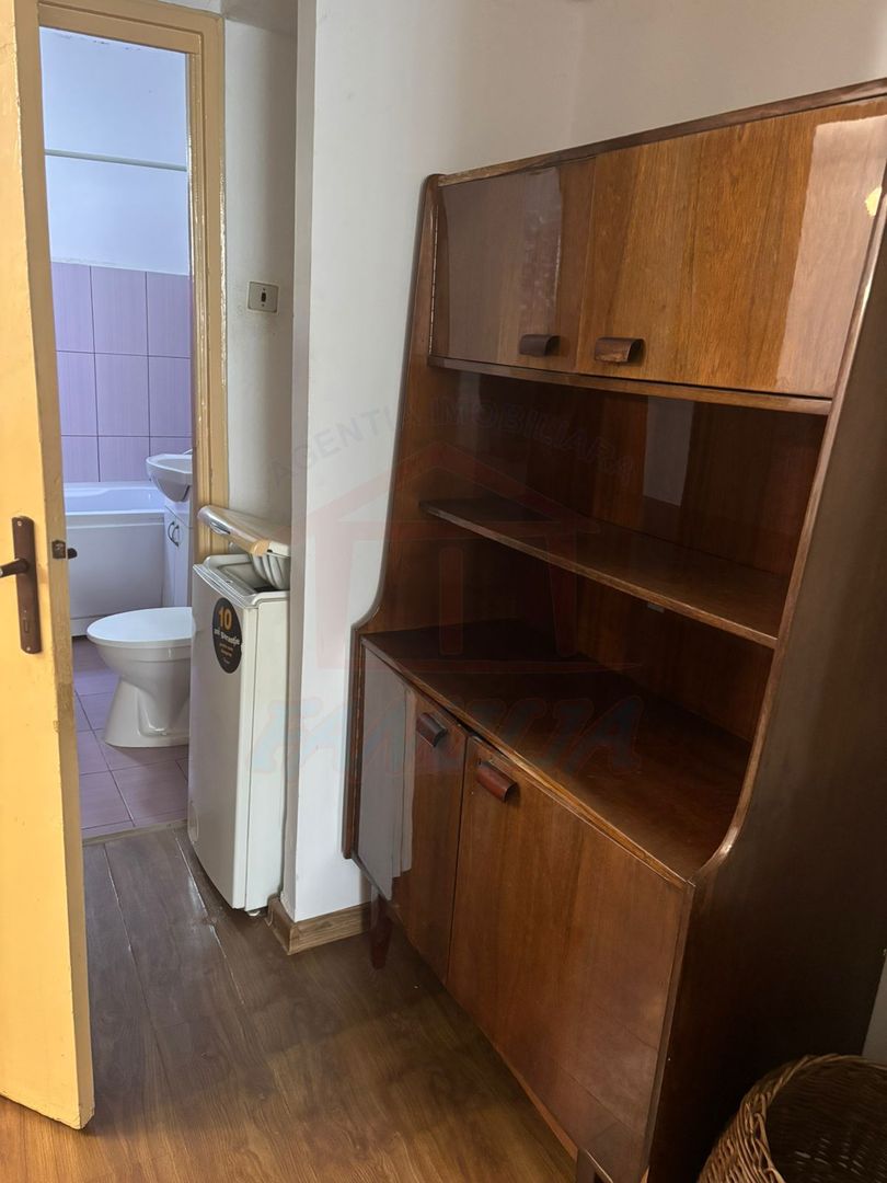Inchiriere apartament semidecomandat 2 camere, Mazepa 1 - Poză 2