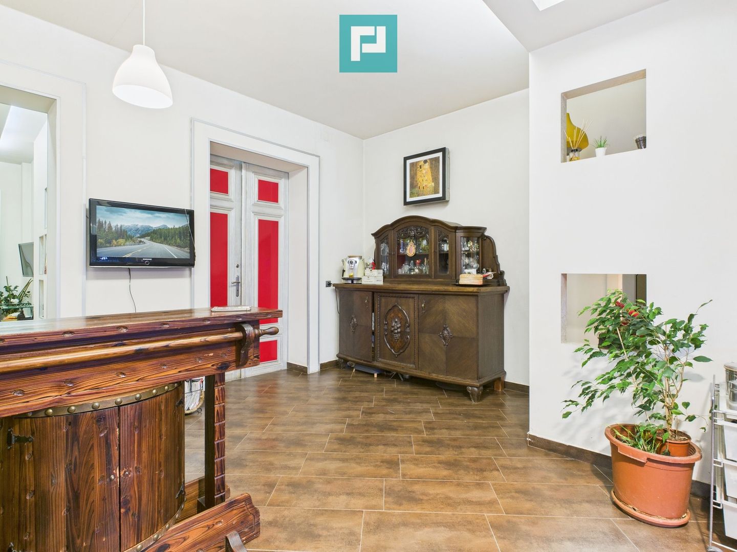 Apartament  cu 4 camere vintage ultracentral - Poză 6