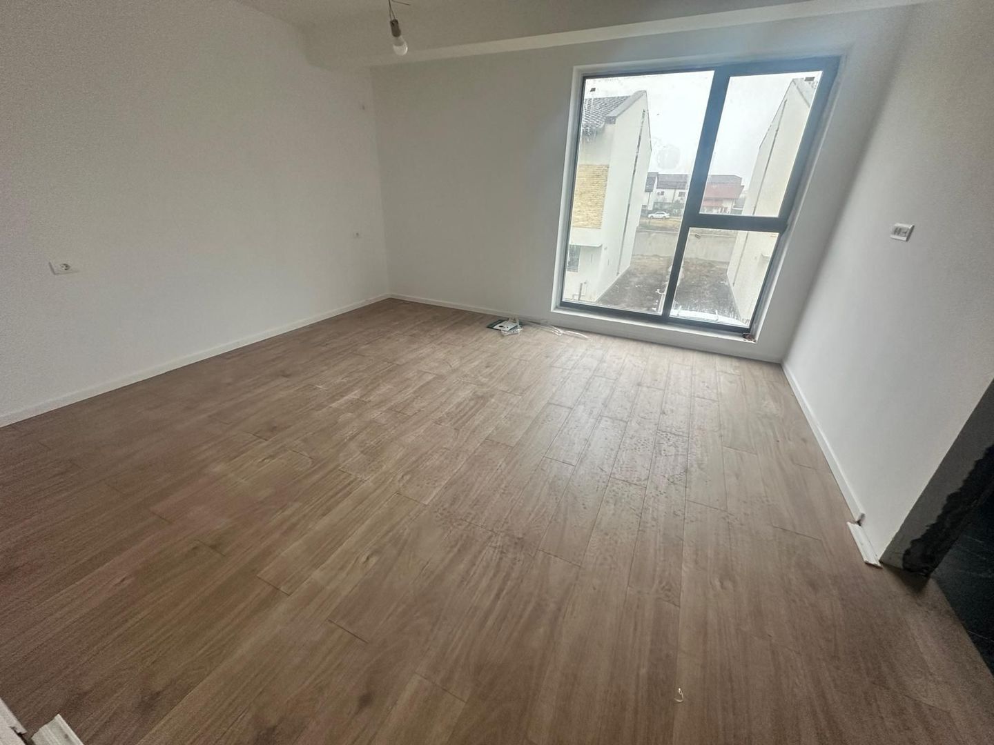 CASA TIP DUPLEX, 4 CAMERE, TOATE UTILITATILE, TEREN 245 MP, COMIS 0% - Poză 8