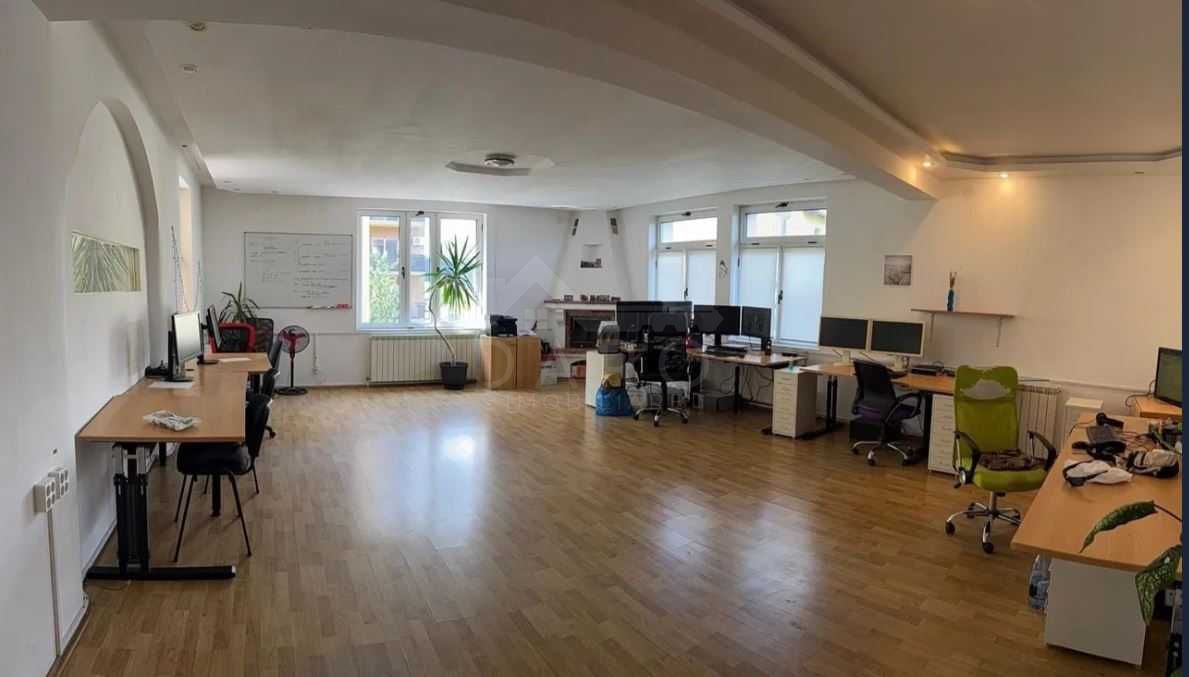 inchiriez casa mare in Tudor pretabila pentru firme, birouri etc. - Poză 1