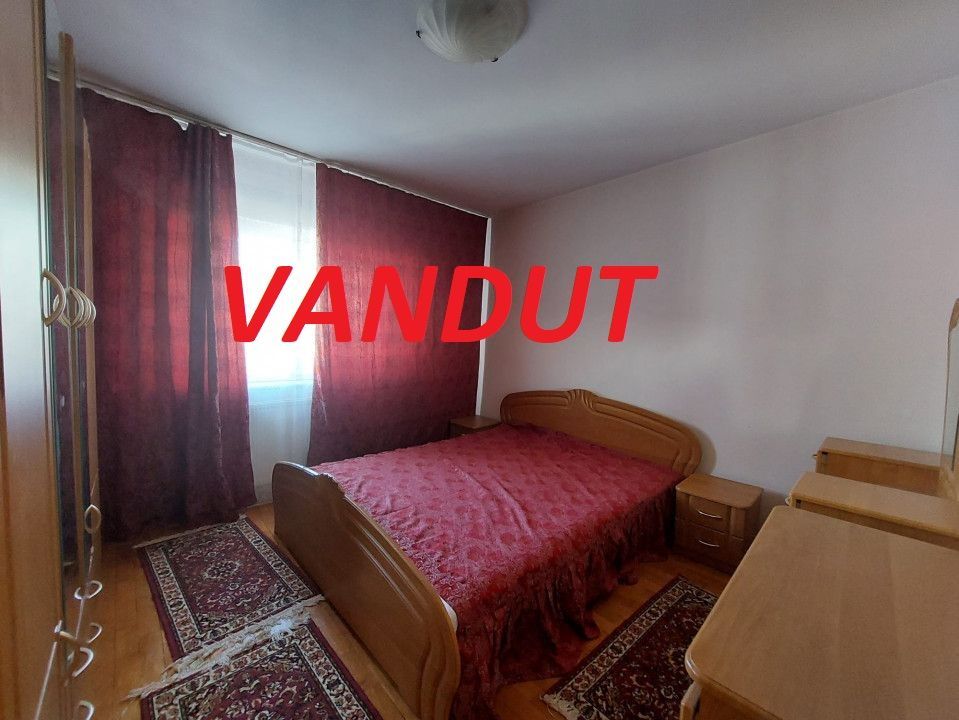 Inchiriere Apartament 3 camere Eremia - Poză 1