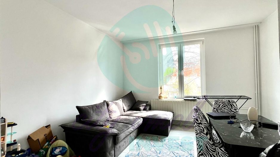 JUMATATE DE VILA  INTERBELICA- CURTE PROPRIE- ROND ALBA IULIA-DECEBAL - Poză 1