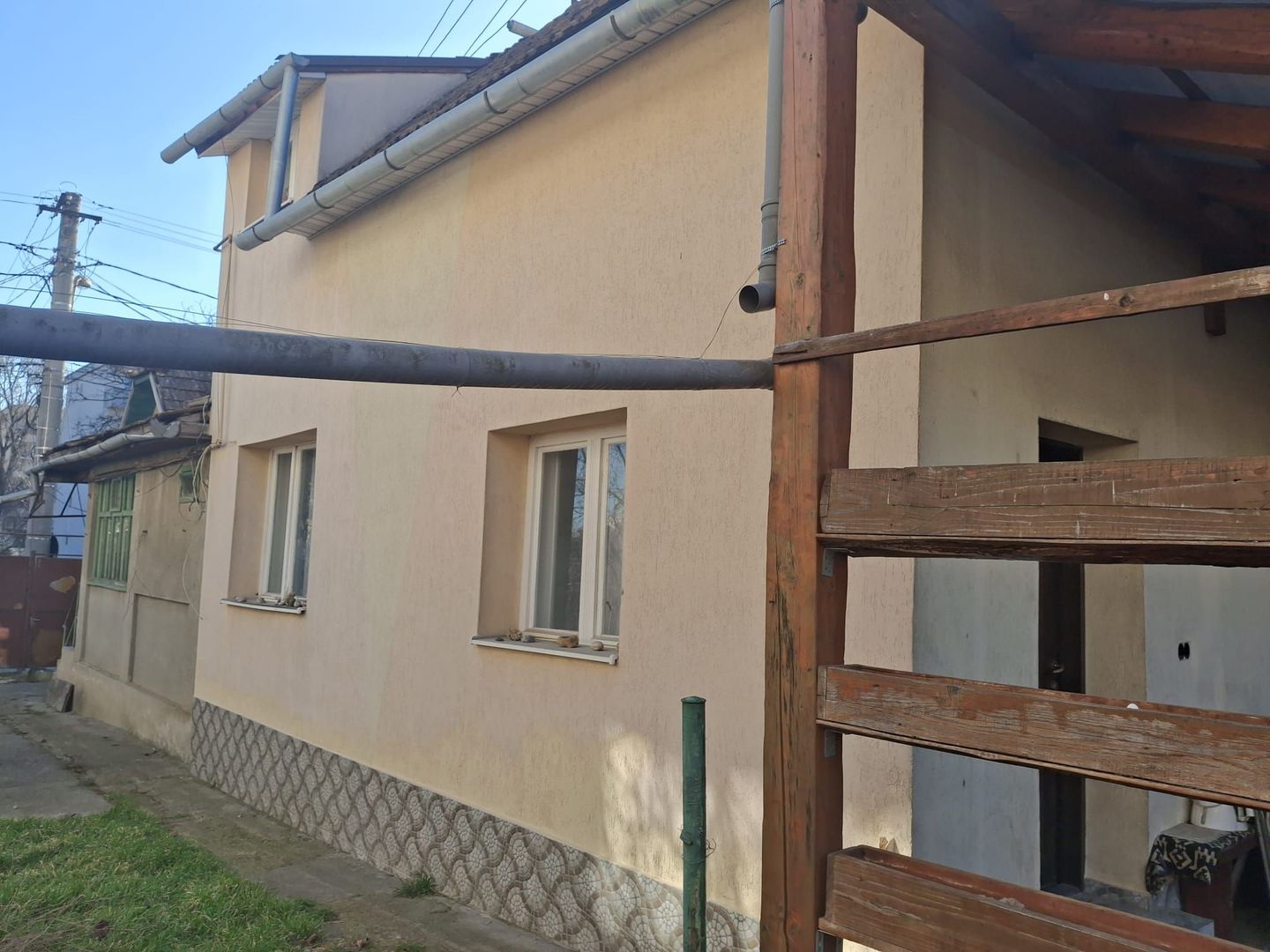 Casa de vanzare - oportunitate de investitie - Poză 1