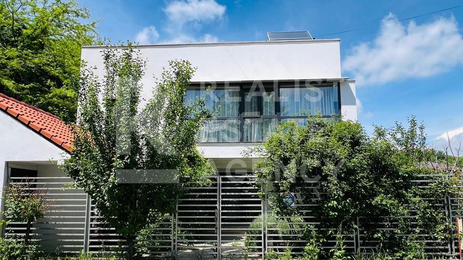 Vânzare, vilă, 6 camere, loc. Corbeanca, București - Poză 1