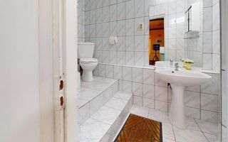 Vila cu suprafata de 360mp si teren 700mp-Racadau - Poză 23