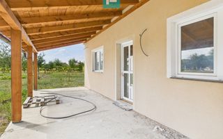 Casă cu 2 camere și teren în Gai - Poză 2