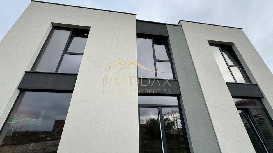 Vila balotesti - Poză 2