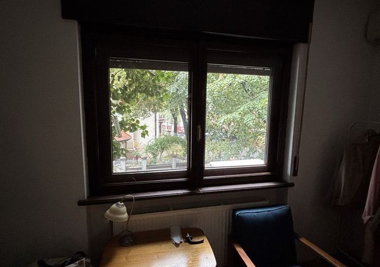 APARTAMENT  DEOSEBIT ZONA KISELEFF - Poză 1