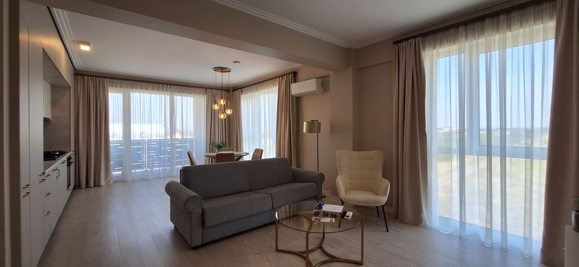 Apartament mobilat si utilat cu 2 locuri de parcare - Poză 2